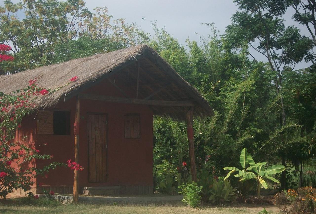 Itc Lodge Ranohira Exterior photo