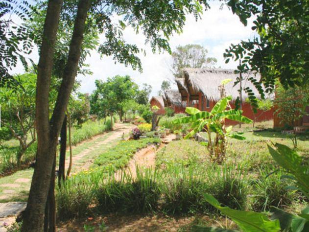 Itc Lodge Ranohira Exterior photo